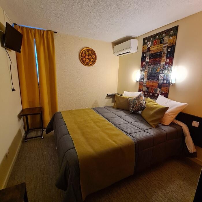 Images Hôtel L'Etoile Aéroport - A61