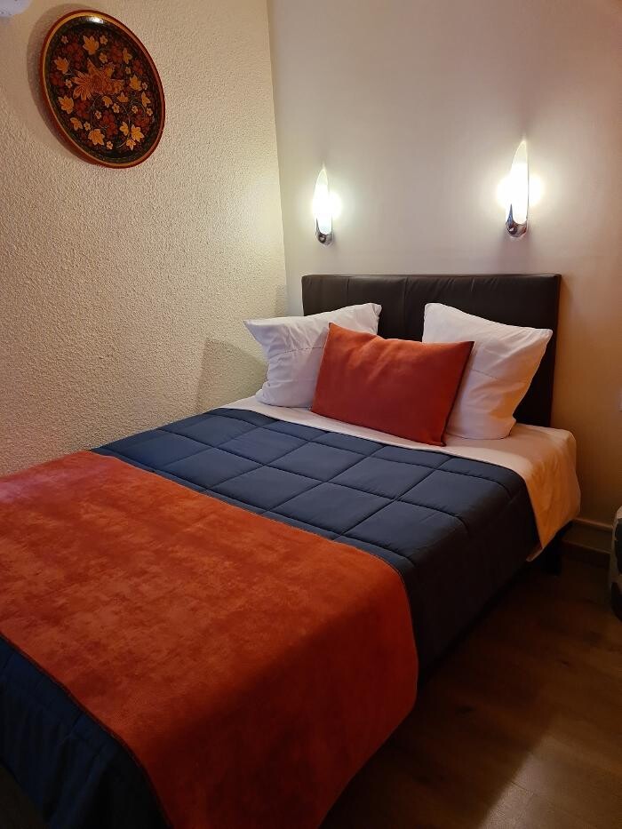 Images Hôtel L'Etoile Aéroport - A61