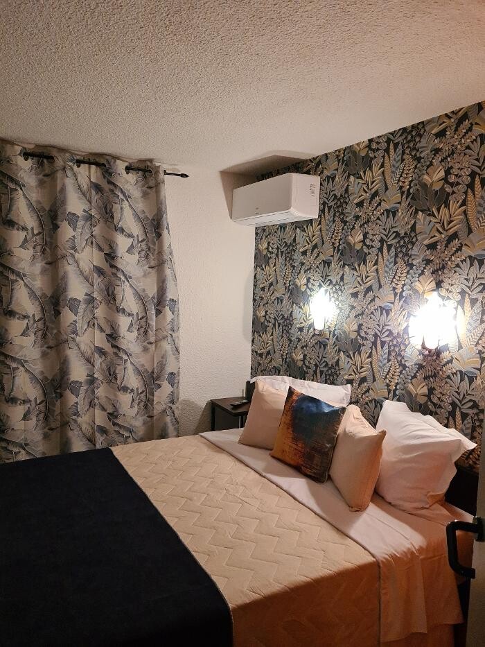 Images Hôtel L'Etoile Aéroport - A61