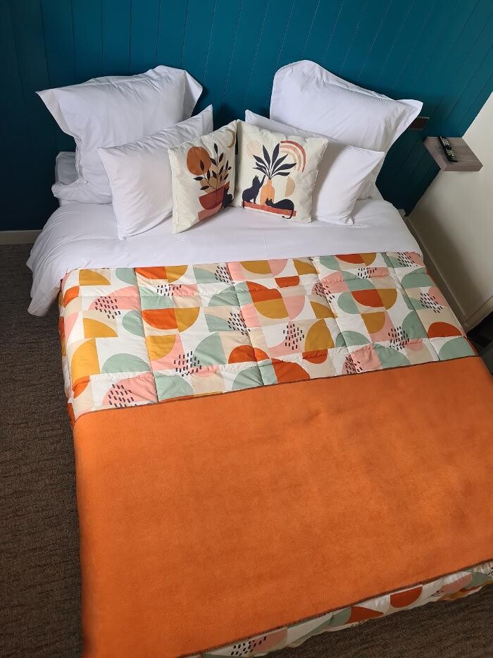 Images Hôtel L'Etoile Aéroport - A61