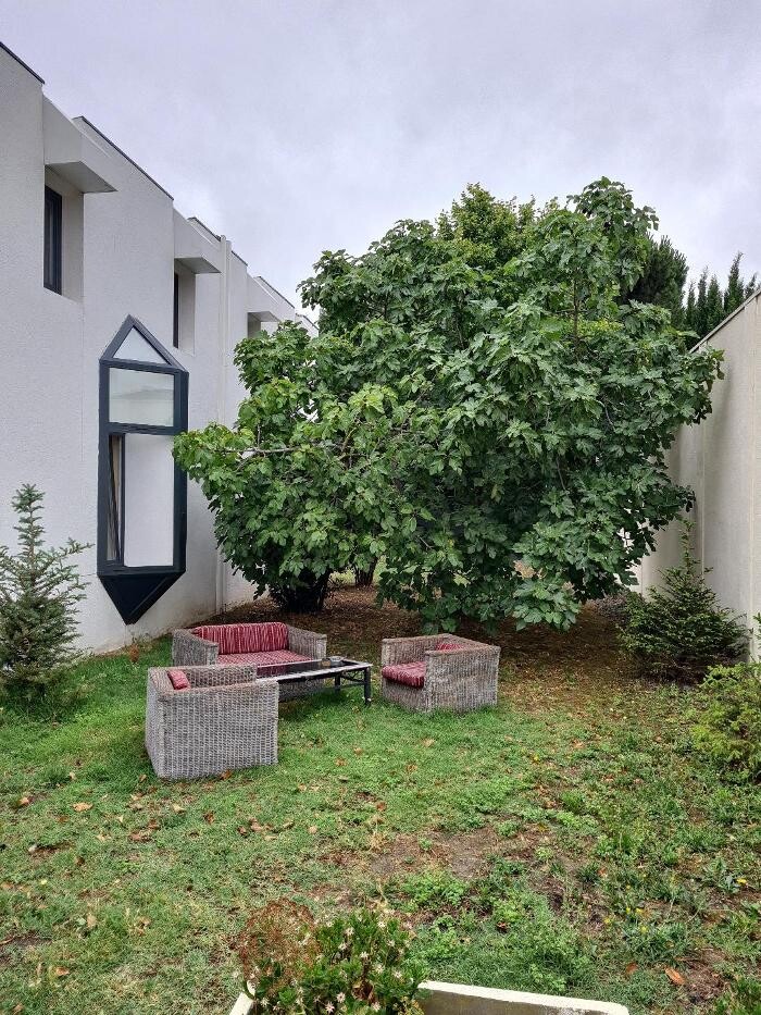 Images Hôtel L'Etoile Aéroport - A61