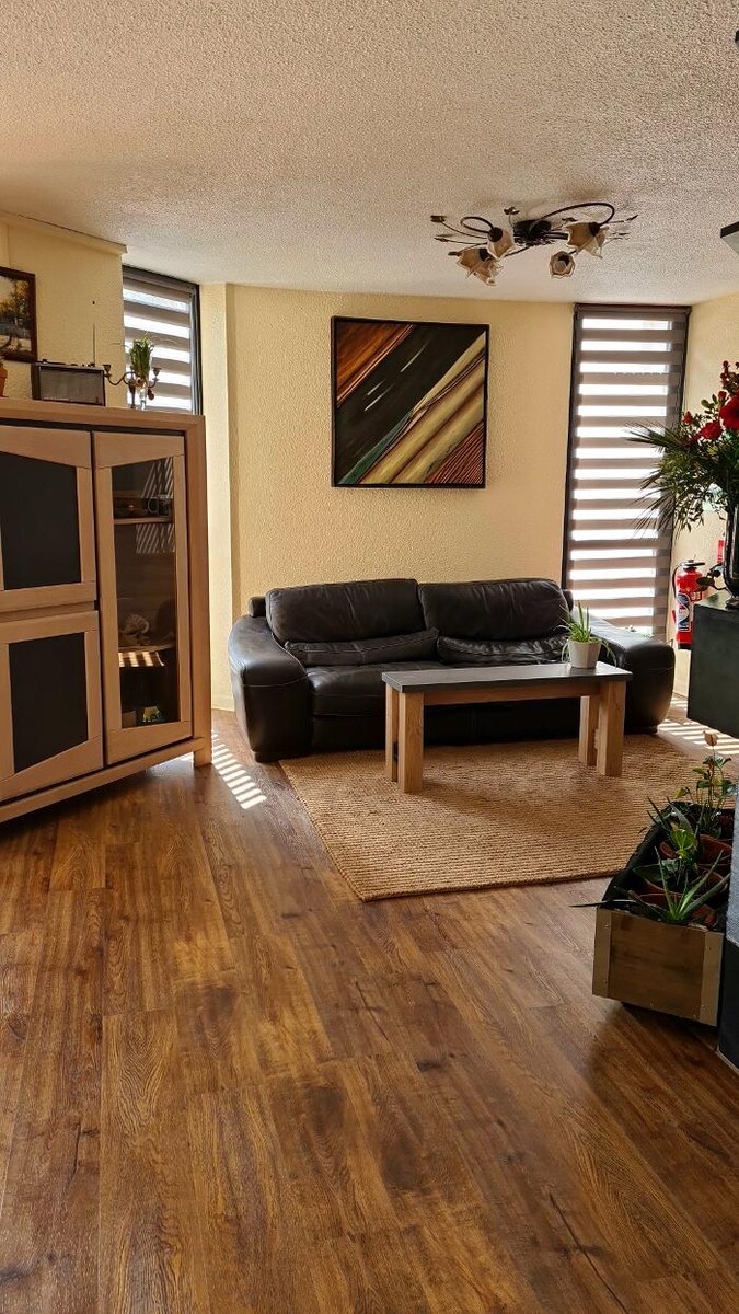 Images Hôtel L'Etoile Aéroport - A61