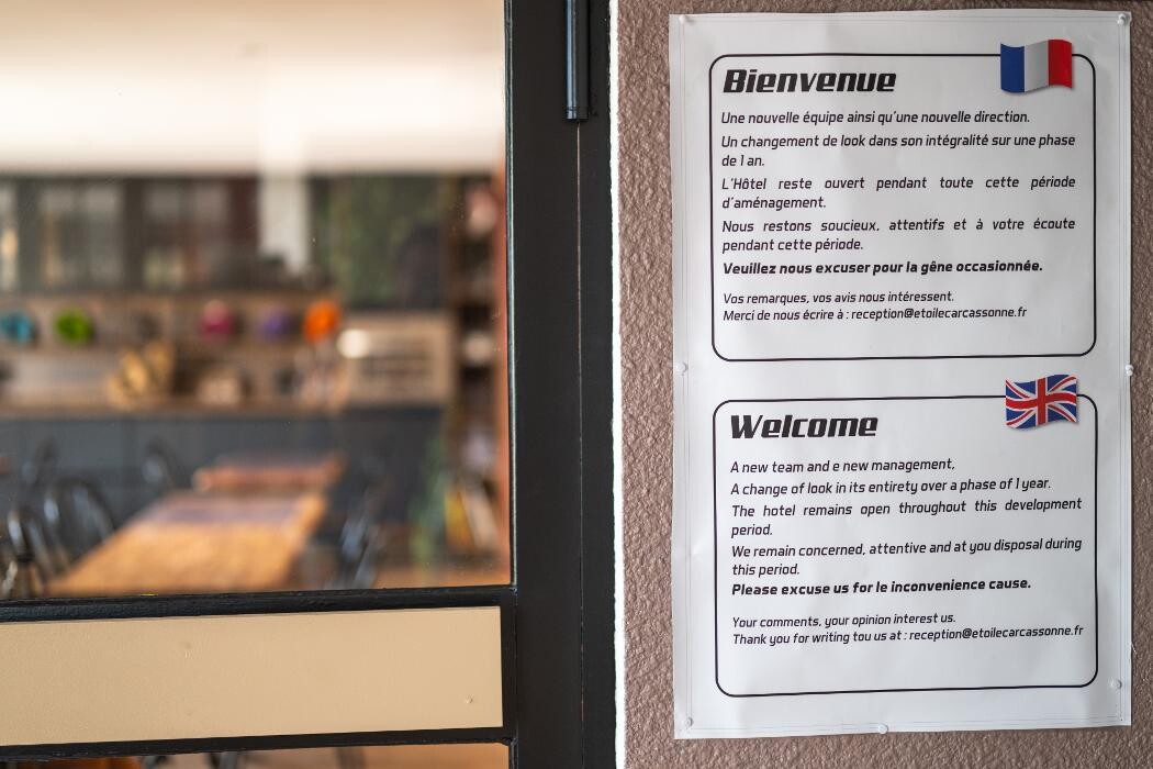 Images Hôtel L'Etoile Aéroport - A61