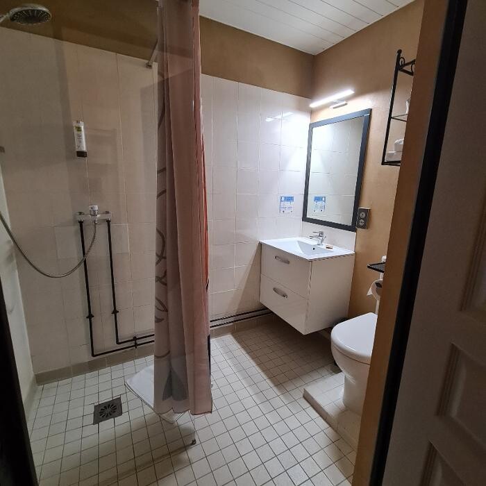 Images Hôtel L'Etoile Aéroport - A61