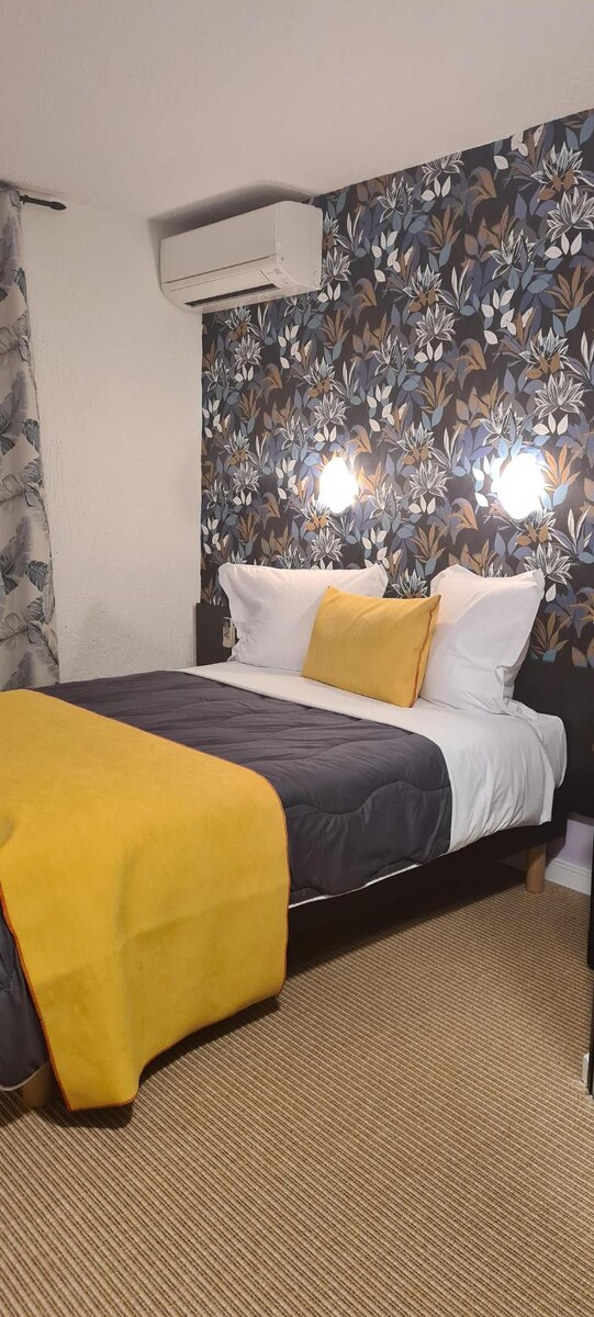 Images Hôtel L'Etoile Aéroport - A61