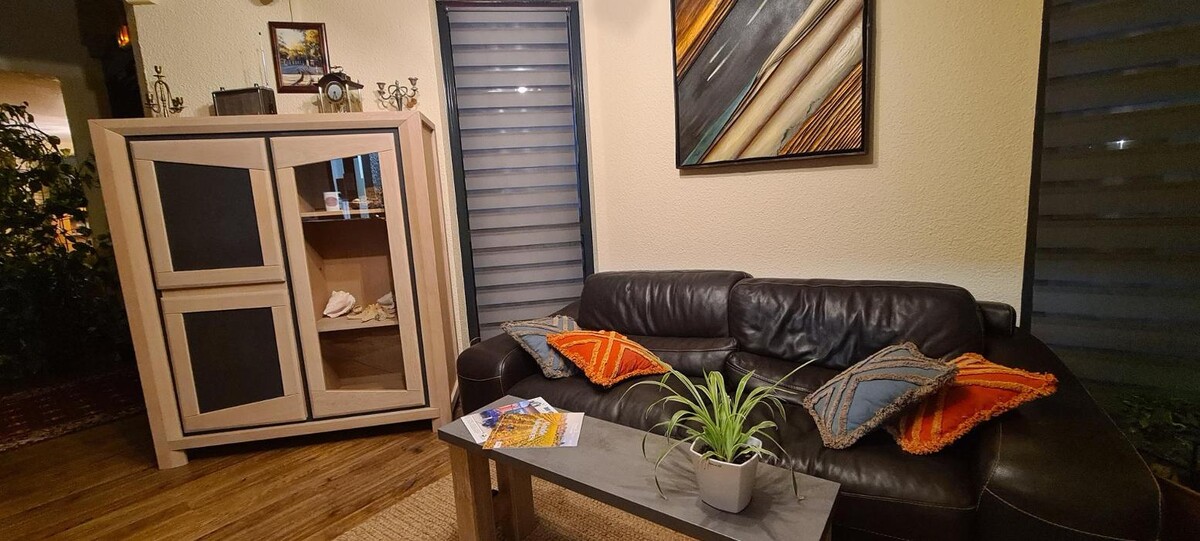 Images Hôtel L'Etoile Aéroport - A61