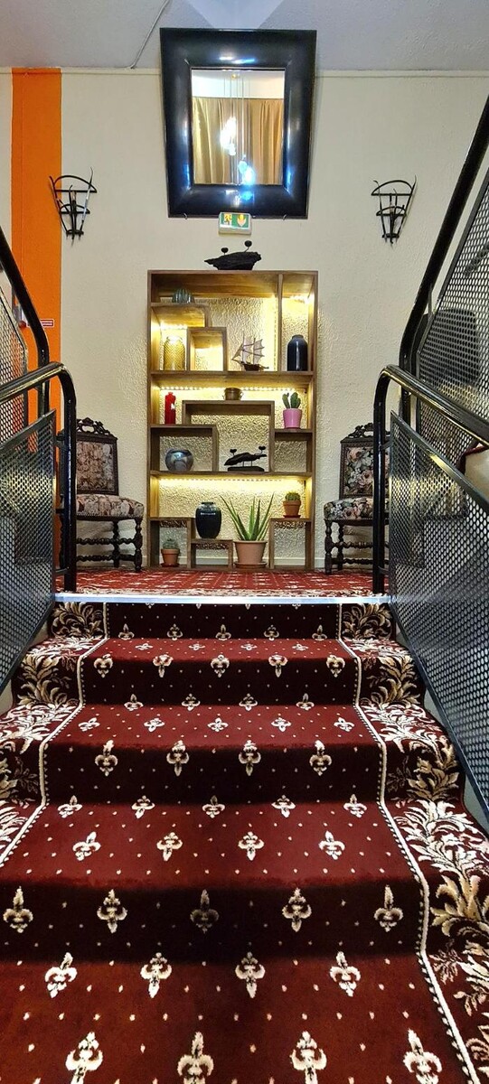 Images Hôtel L'Etoile Aéroport - A61