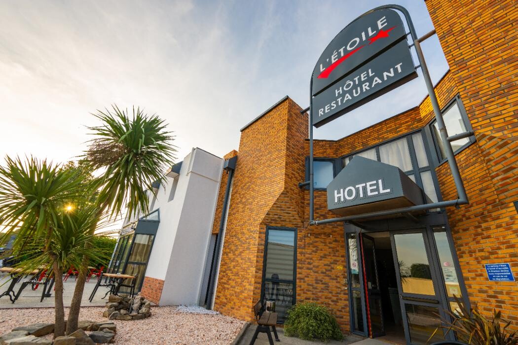 Images Hôtel L'Etoile Aéroport - A61