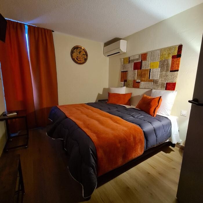 Images Hôtel L'Etoile Aéroport - A61