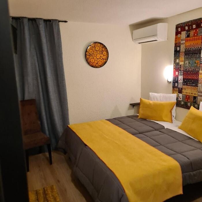 Images Hôtel L'Etoile Aéroport - A61