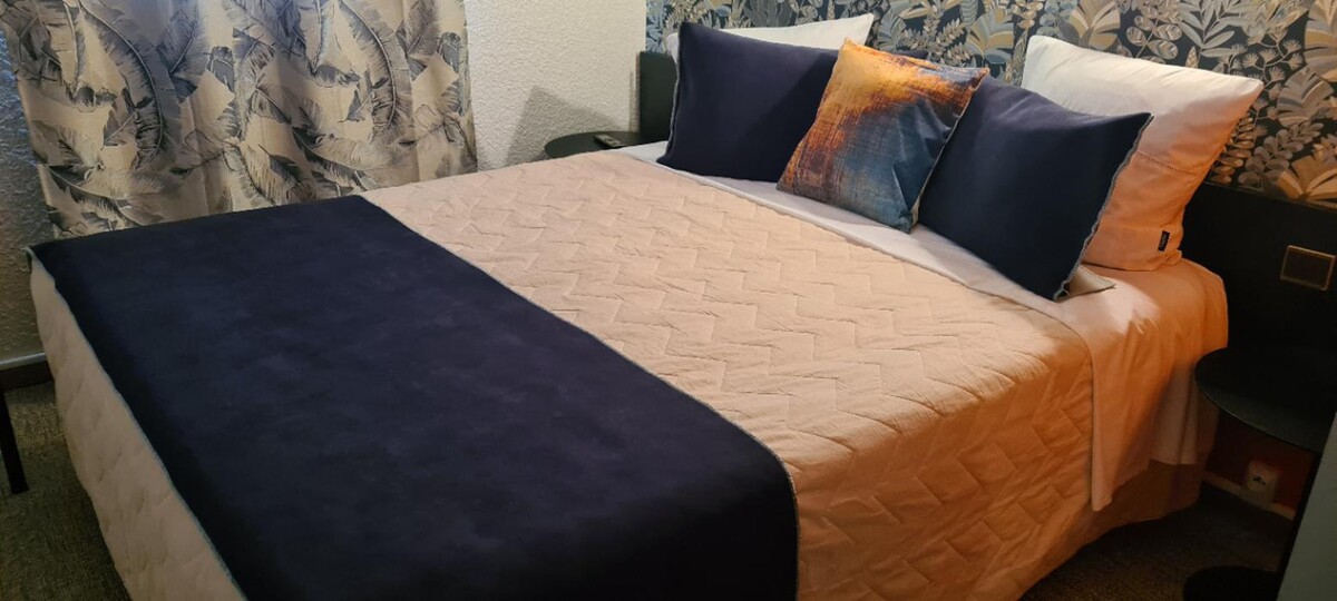 Images Hôtel L'Etoile Aéroport - A61