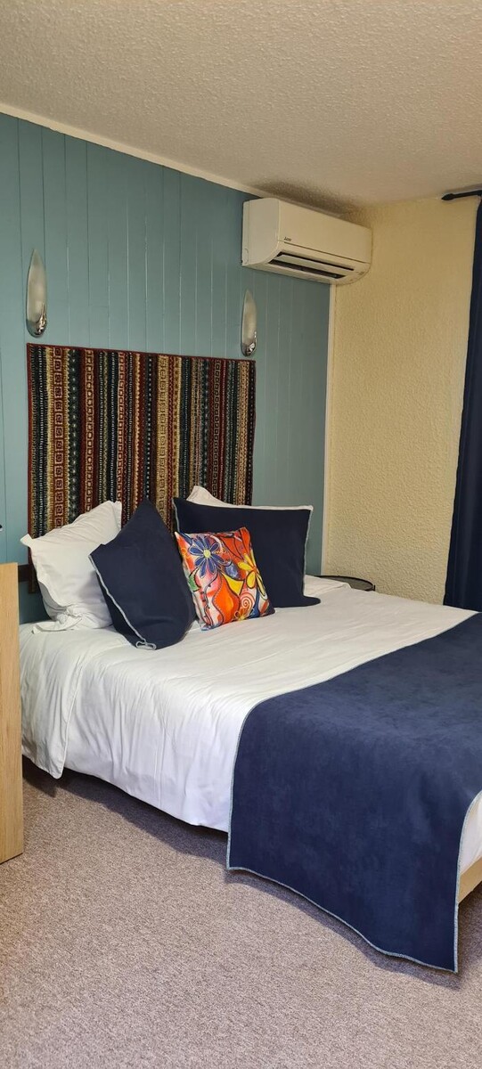 Images Hôtel L'Etoile Aéroport - A61