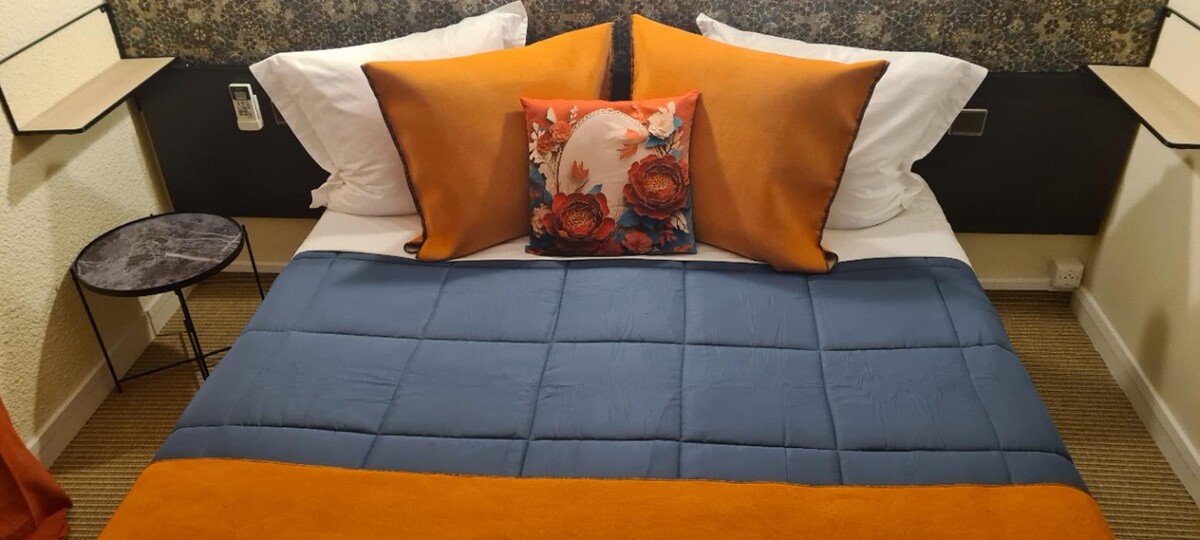 Images Hôtel L'Etoile Aéroport - A61