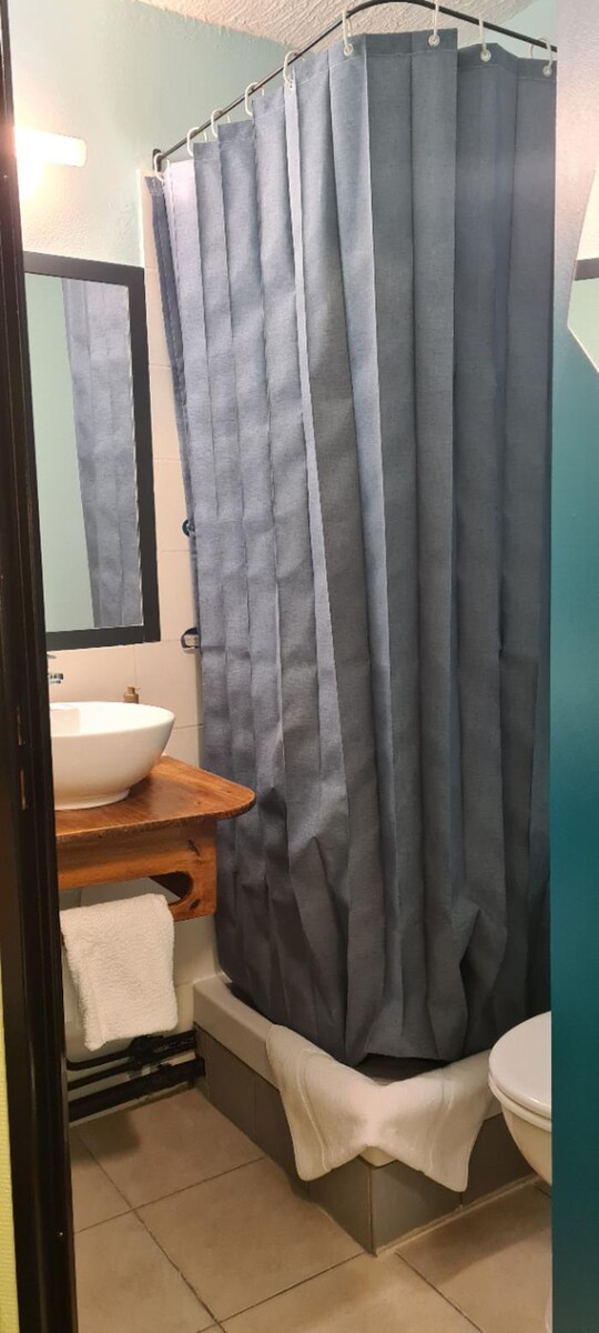 Images Hôtel L'Etoile Aéroport - A61