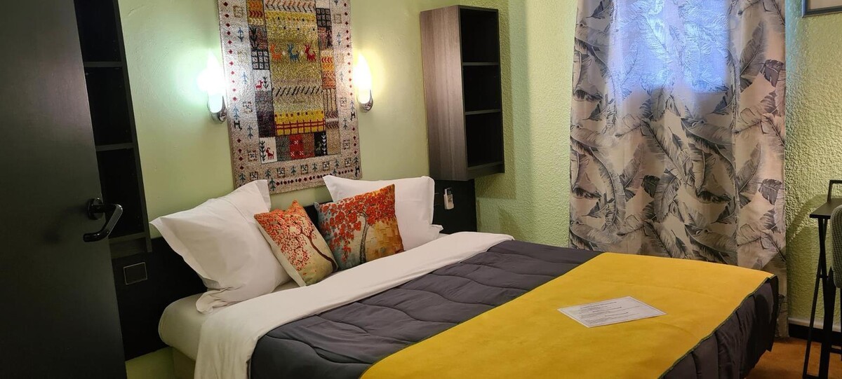 Images Hôtel L'Etoile Aéroport - A61