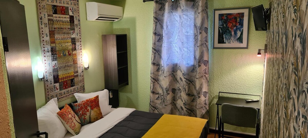 Images Hôtel L'Etoile Aéroport - A61