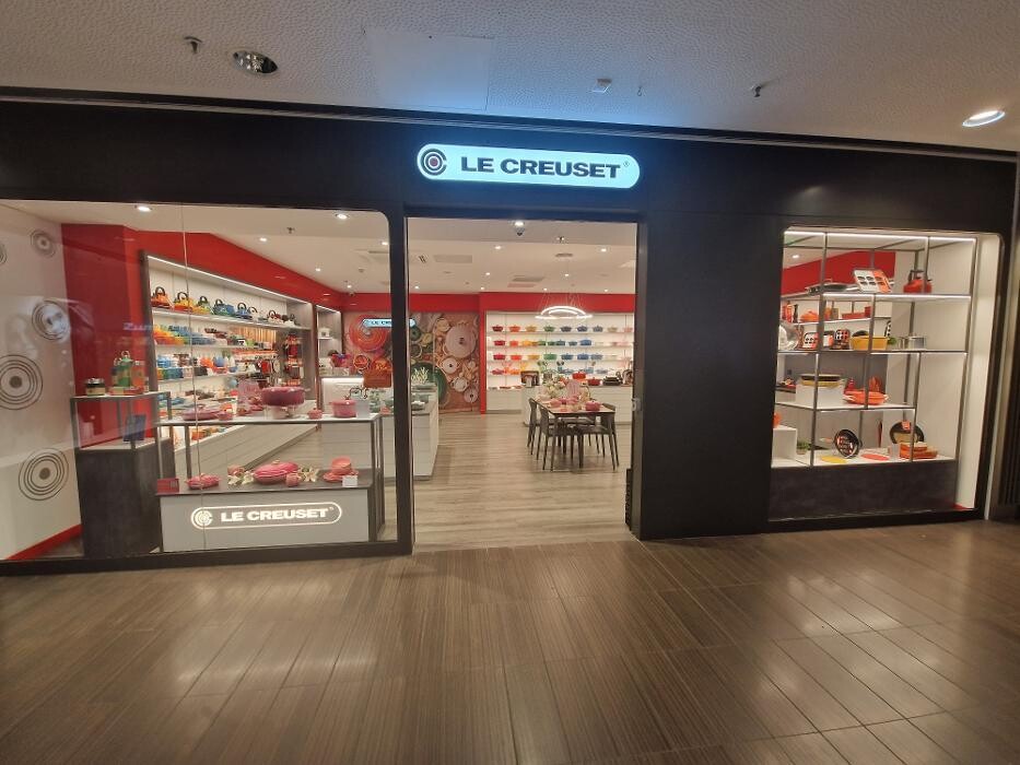 Images Boutique Signature Le Creuset