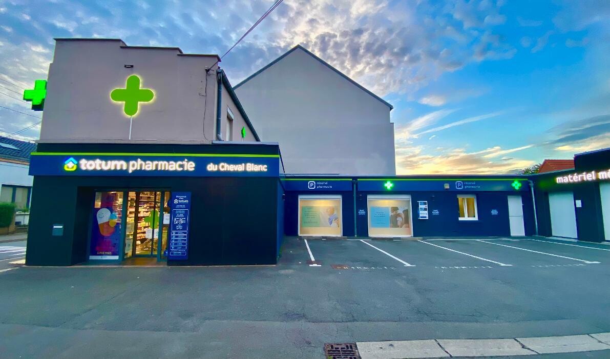 Images Pharmacie du Cheval Blanc Totum