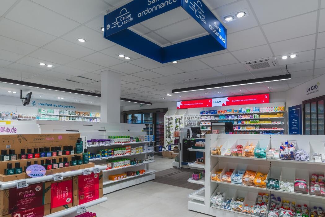 Images Pharmacie de St-Pierre Saint-Pierre d'Oléron | Totum