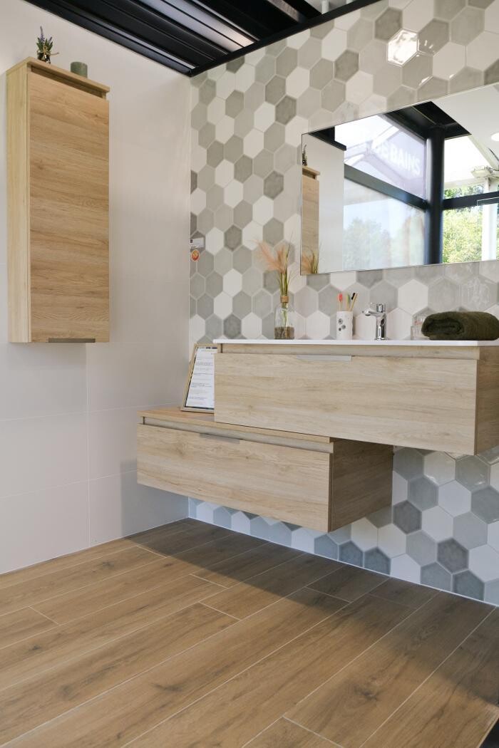 Images Carrelage et Bain Vitré