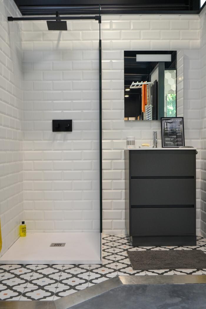 Images Carrelage et Bain Vitré