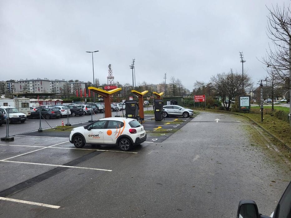 Images Fastned Charging Station