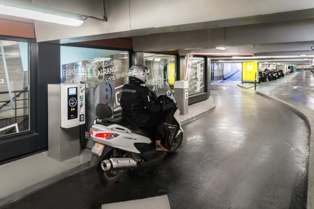 Images Saemes Parking Lagrange-Maubert Notre-Dame