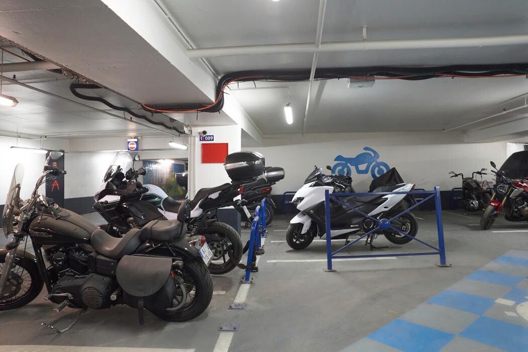 Images Parking Saemes St Augustin - Bergson