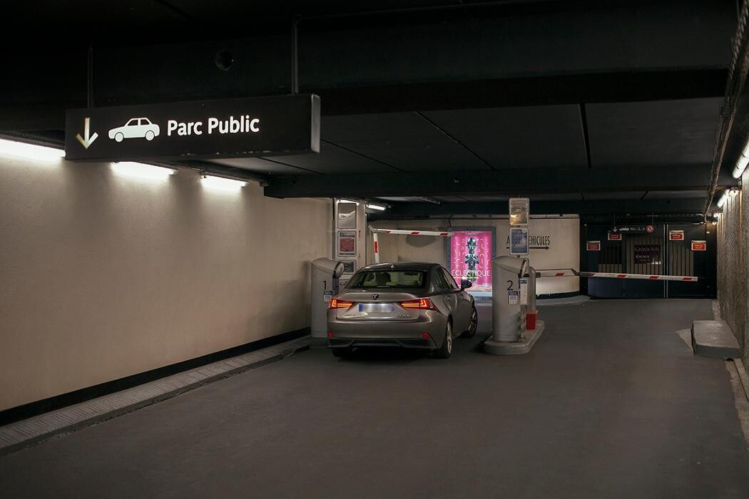 Images Saemes Parking Quai branly-Tour Eiffel
