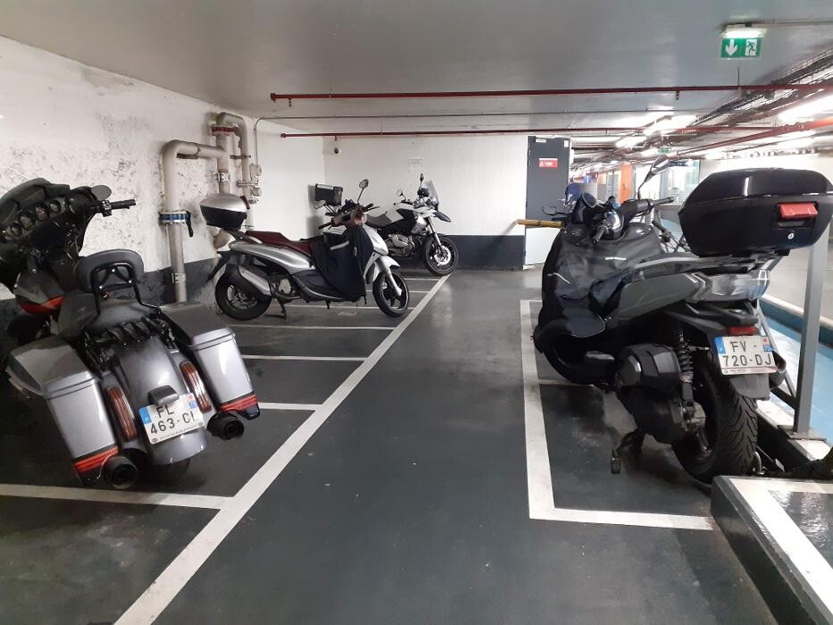 Images Saemes Parking Bac Montalembert