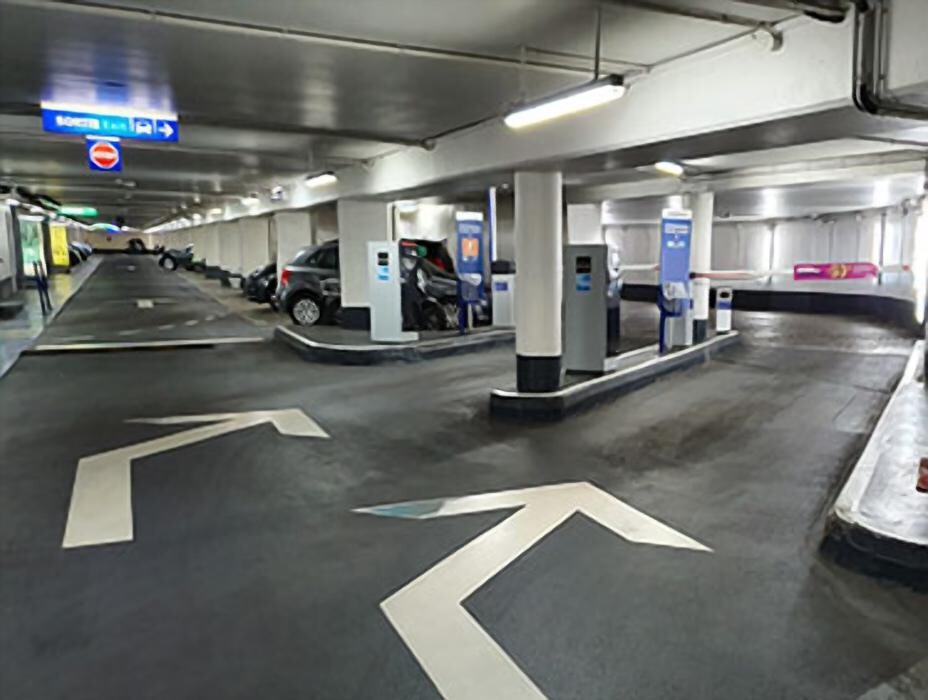 Images Saemes Parking Carnot