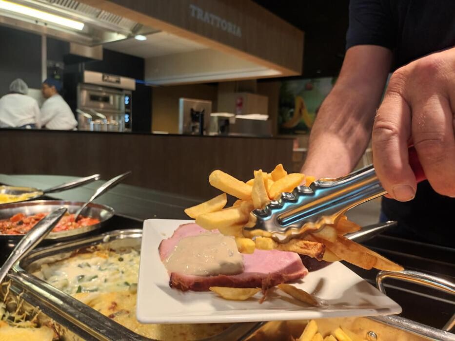 Images FLUNCH TOURS ST PIERRE