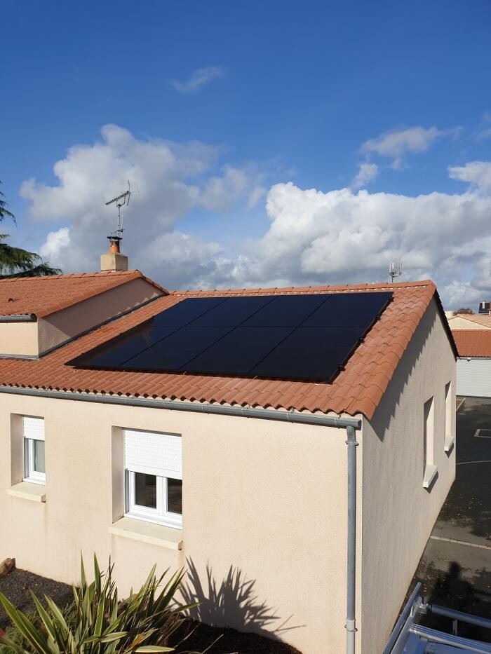 Images Solargie - Photovoltaïque & Borne de recharge