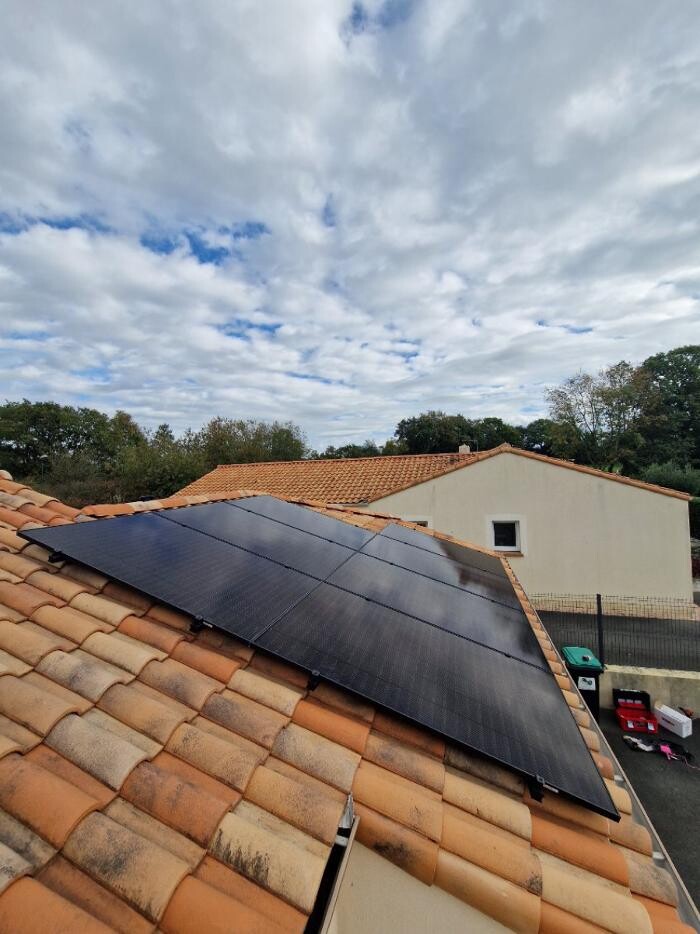 Images Solargie - Photovoltaïque & Borne de recharge