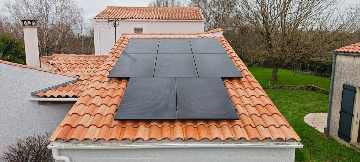Images Solargie - Photovoltaïque & Borne de recharge