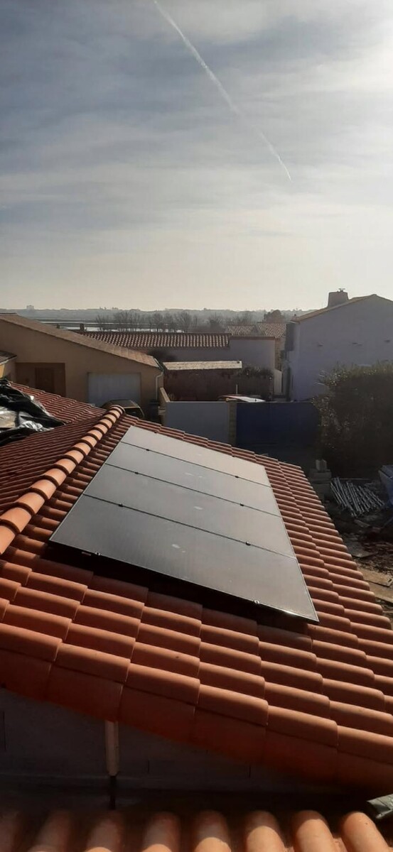 Images Solargie - Photovoltaïque & Borne de recharge