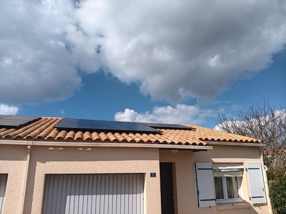 Images Solargie - Photovoltaïque & Borne de recharge