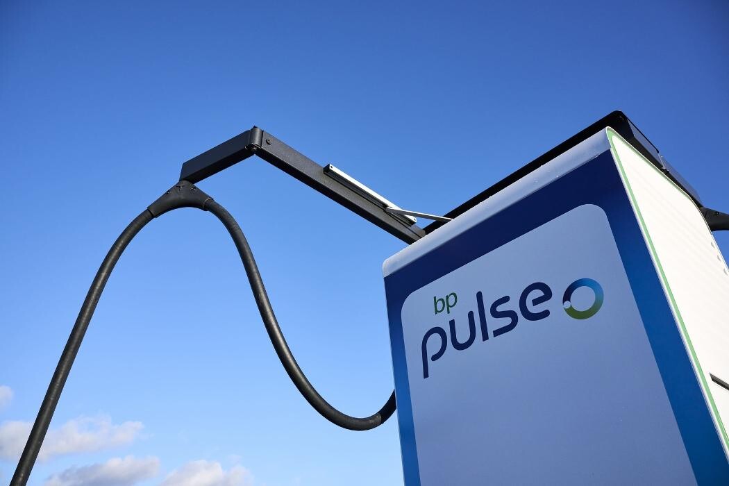 Images bp pulse Charging Station
