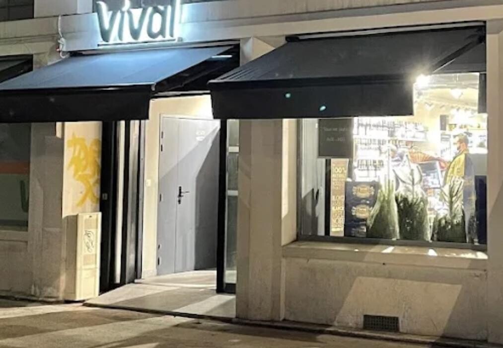 Images Luggage Storage Gare Part Dieu Train Station - Radical Storage