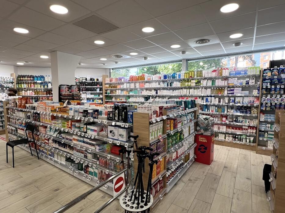 Images Pharmacie de l'Hôtel de Ville Totum