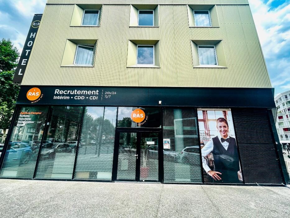 Images R.A.S Intérim Bordeaux Tertiaire