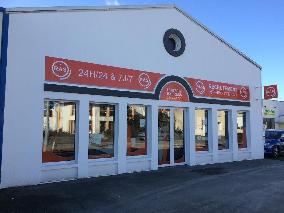 Images R.A.S Intérim La Rochelle