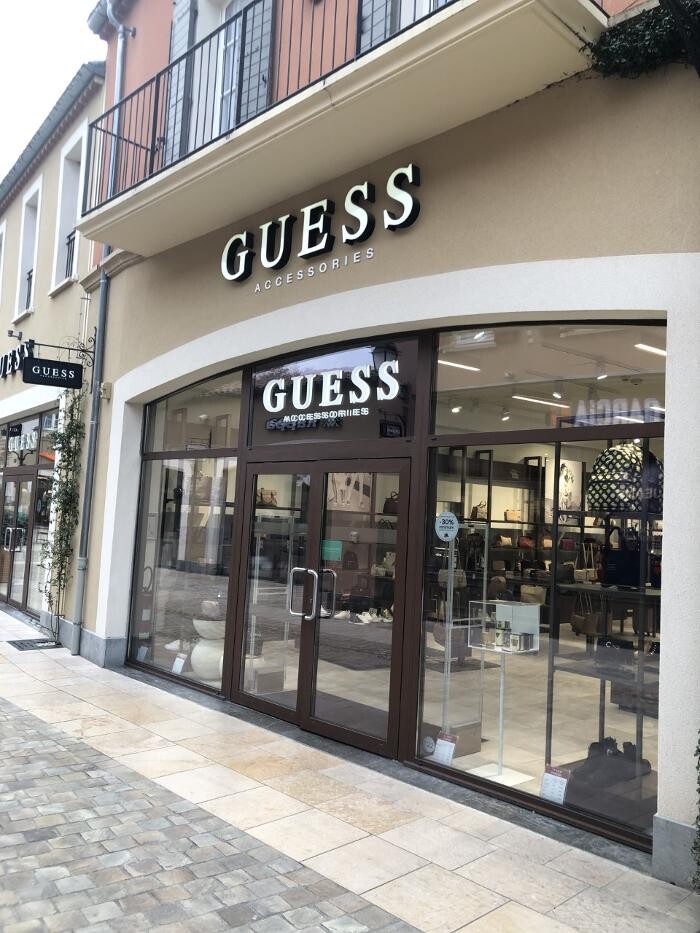 Images GUESS ACCESSORIES
