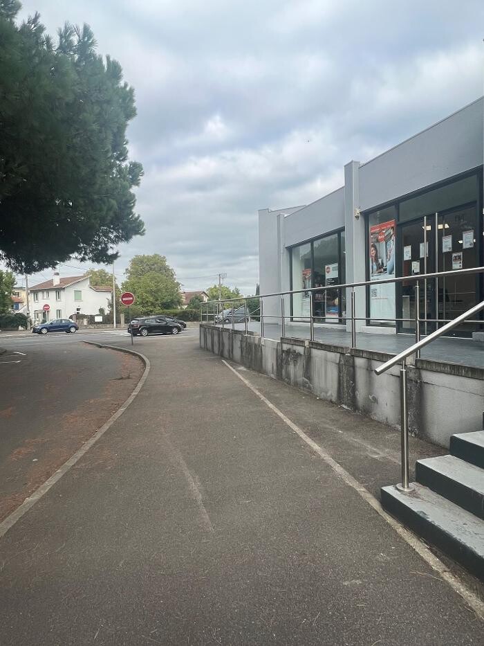 Images R.A.S Intérim Tarbes