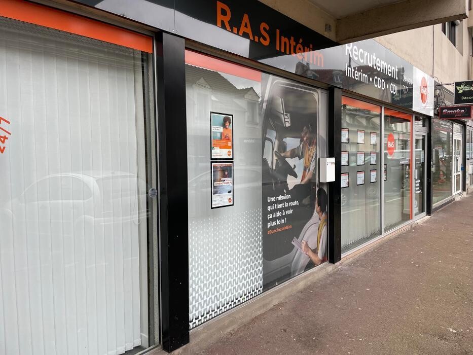 Images R.A.S Intérim Longjumeau