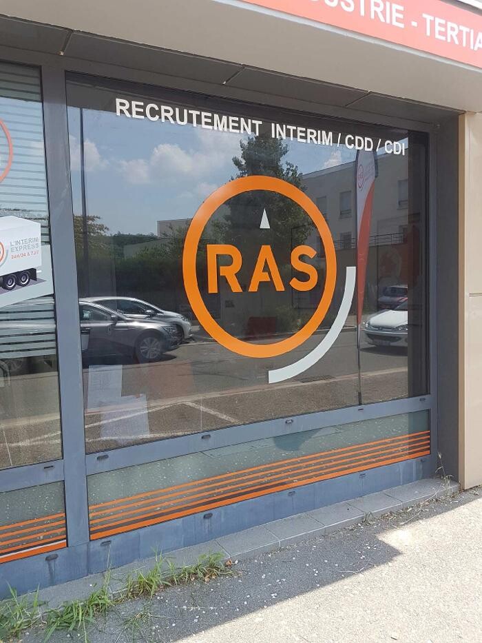 Images R.A.S Intérim Brignais