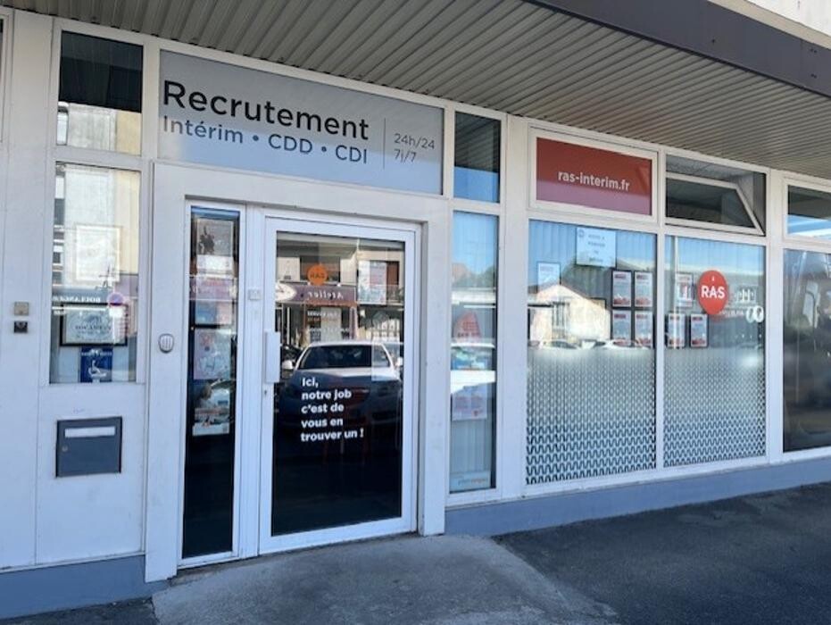 Images R.A.S Intérim Melun