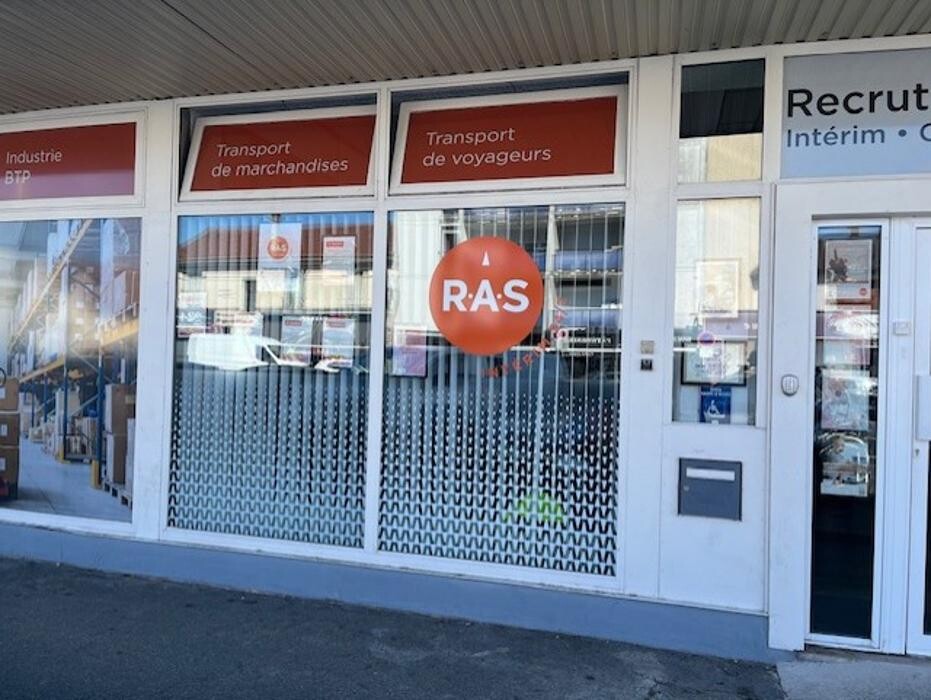 Images R.A.S Intérim Melun