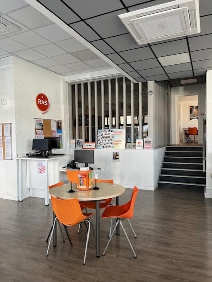 Images R.A.S Intérim Melun