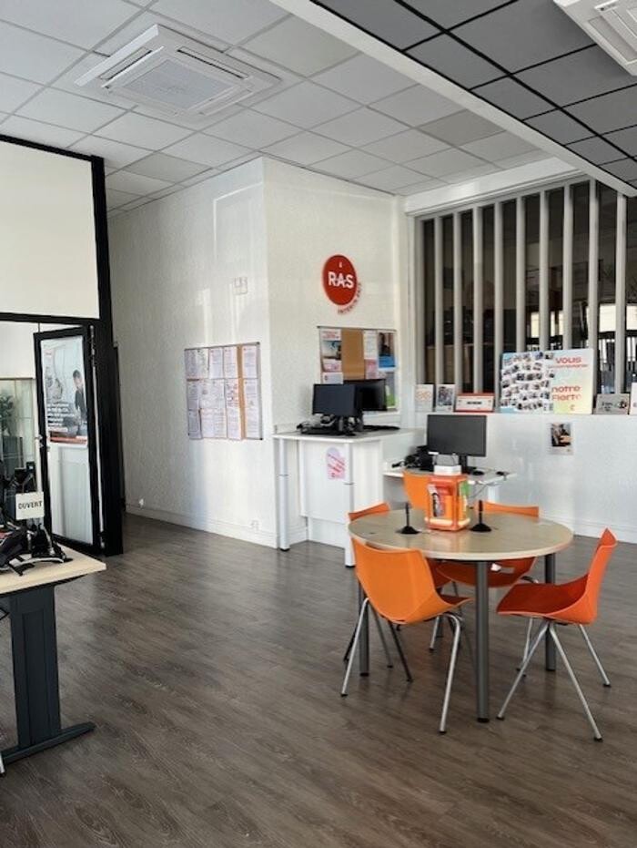 Images R.A.S Intérim Melun